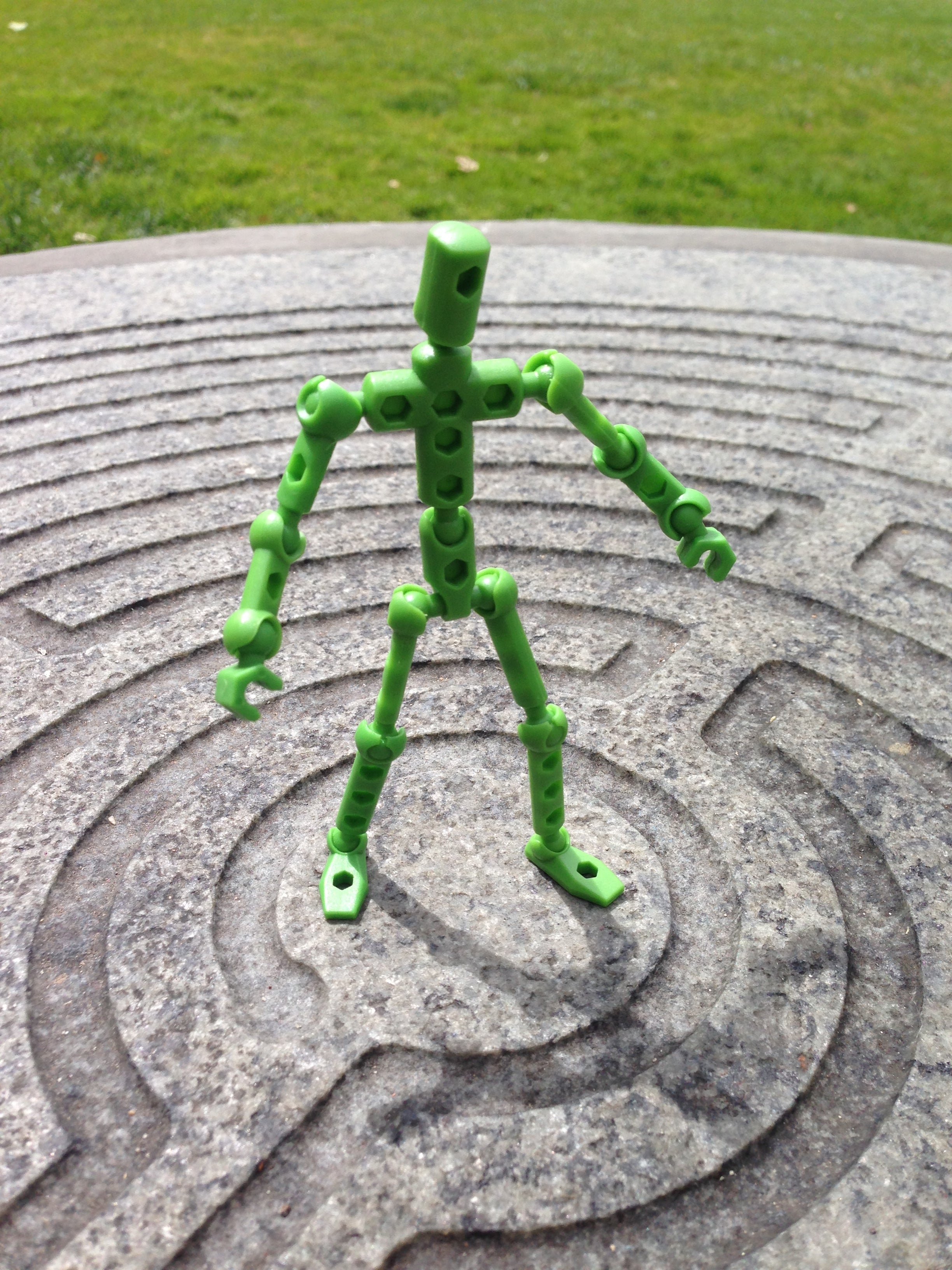 A-Mazing! ModiBot Mo figure in Army Green