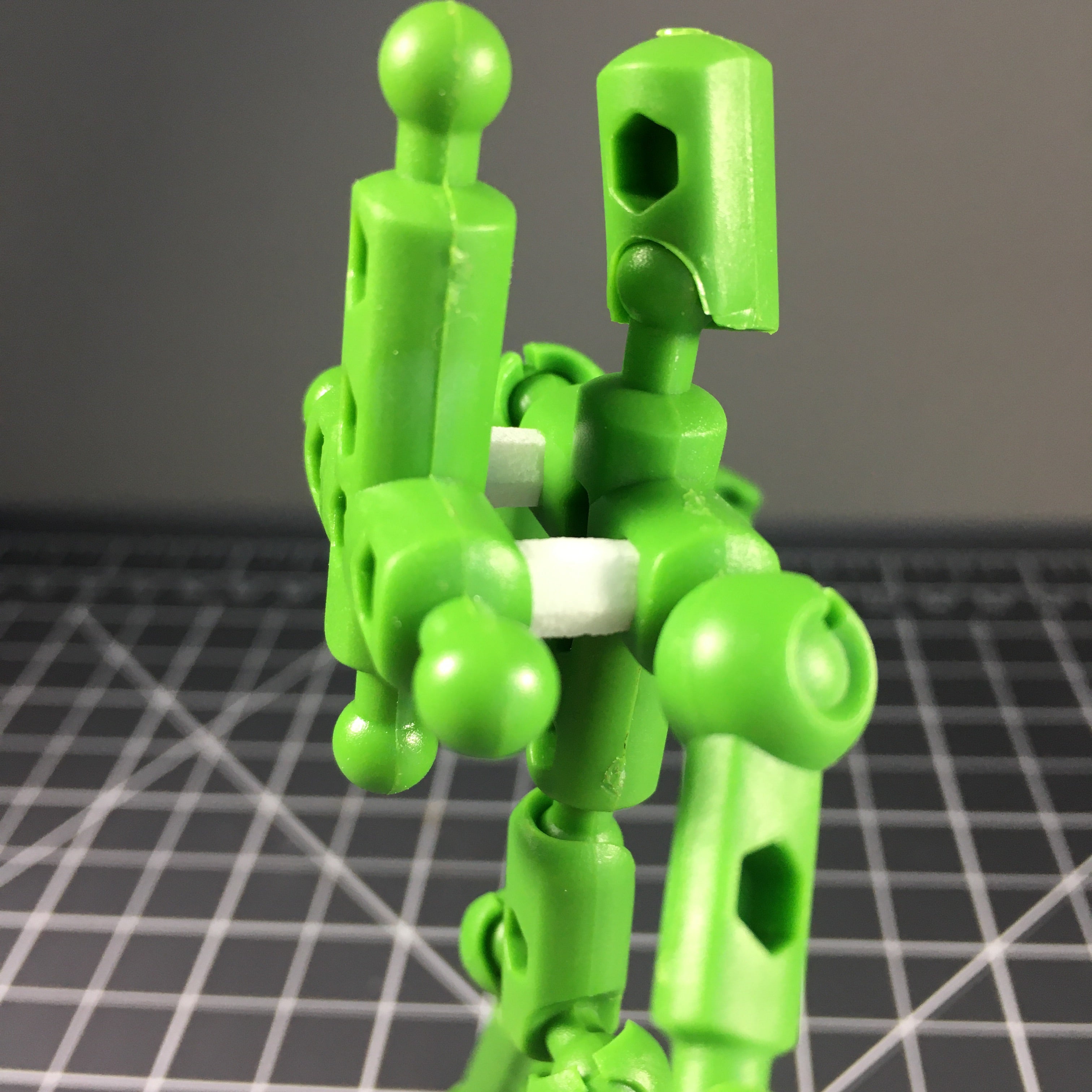 Peg/peg adapter set for ModiBot